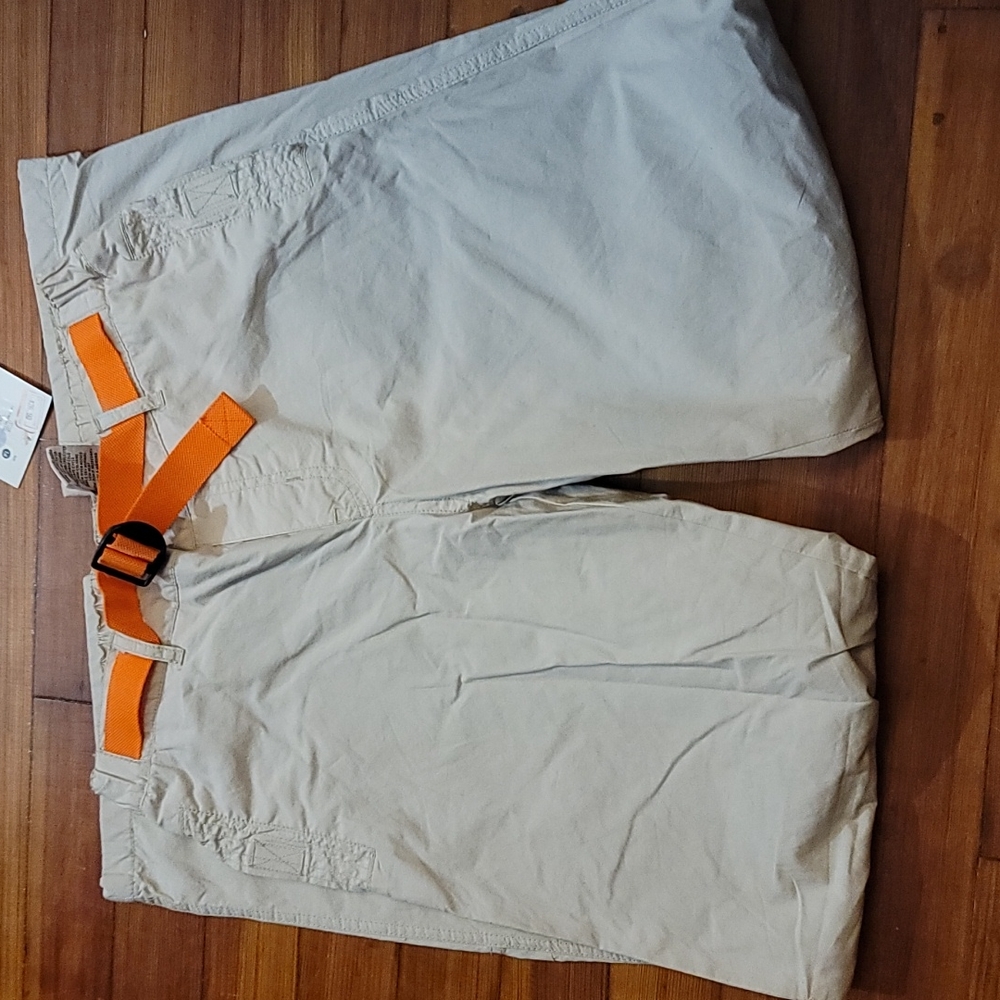 Just Max size 16 creme